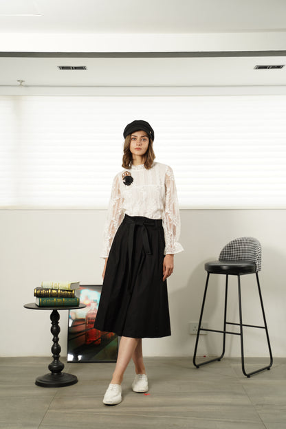 LACE BLOUSE
