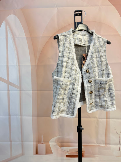 SOFT TWEED VEST