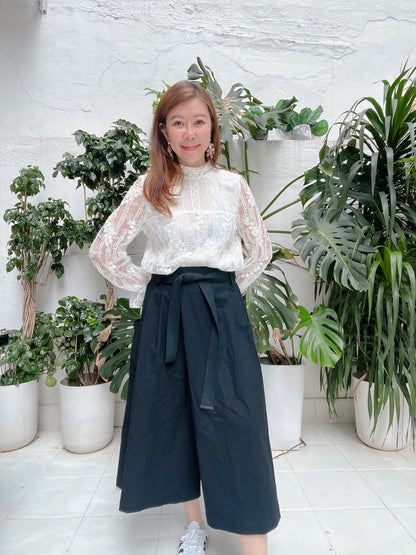 LACE BLOUSE