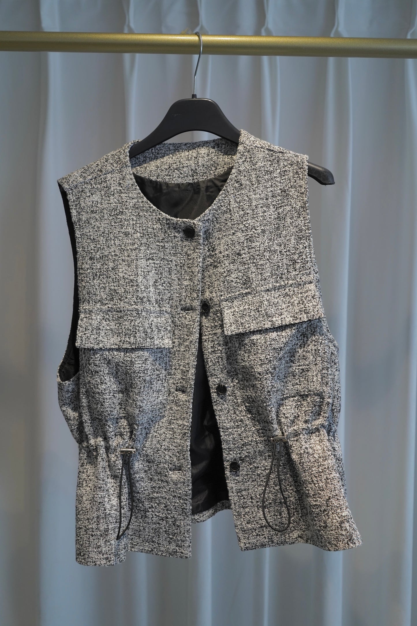 LIGHT WEIGHT TWEED VEST